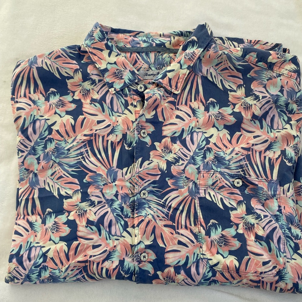 Tommy Bahama long sleeve button down shirt